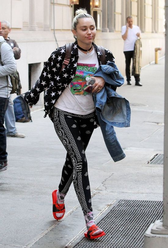 Wszystko, co musicie wiedzieć o CIĄŻY Miley Cyrus!