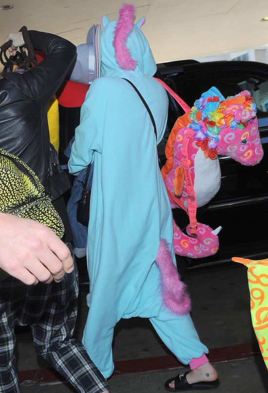 Liczyła na to, że przemknie niezauważona? (FOTO) Liczyła na to, że przemknie niezauważona? (FOTO)