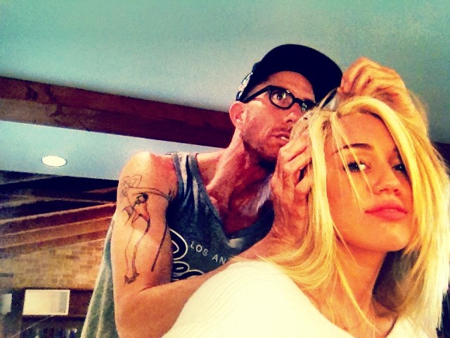 Miley Cyrus rozjaśniła włosy (FOTO)