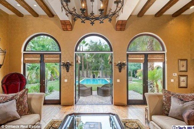 Wystrój domu Miley Cyrus może zaskoczyć (FOTO)