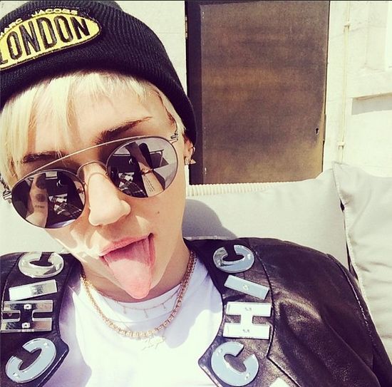 Miley Cyrus wraca i twerka! (VIDEO) Miley Cyrus wraca i twerka! (VIDEO)