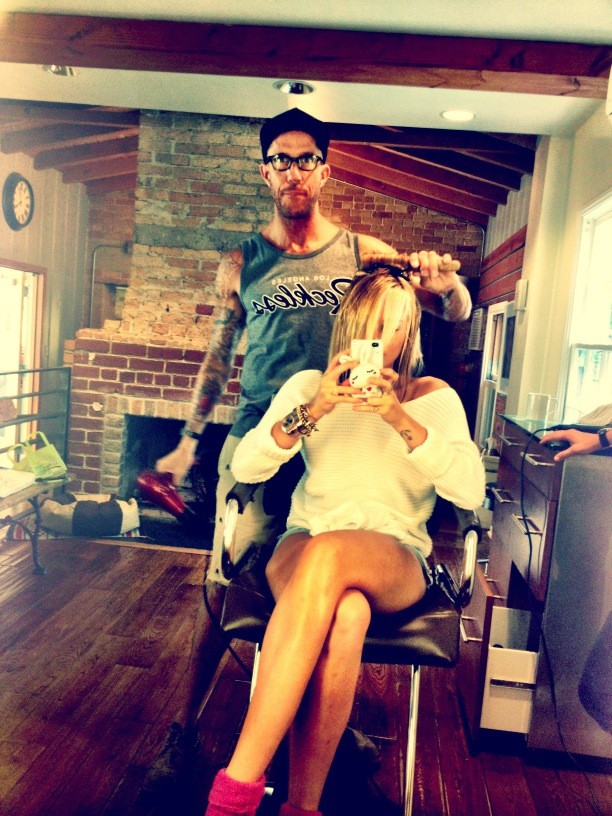 Miley Cyrus rozjaśniła włosy (FOTO)