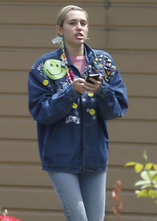 Miley Cyrus nie umyła włosów od gali Met? 