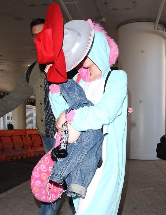 Liczyła na to, że przemknie niezauważona? (FOTO) Liczyła na to, że przemknie niezauważona? (FOTO)