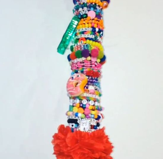 Nie zgadniecie, do czego Cyrus przyczepiła swój wibrator