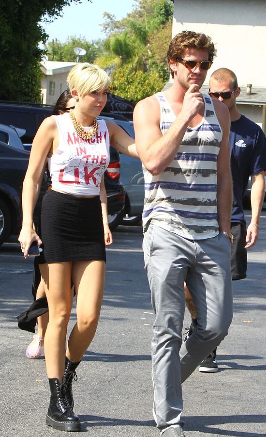 Miley Cyrus i Liam Hemsworth WZIĘLI ŚLUB? Miley Cyrus i Liam Hemsworth WZIĘLI ŚLUB?