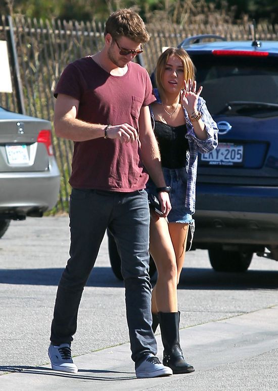 Miley Cyrus i Liam Hemsworth WZIĘLI ŚLUB? Miley Cyrus i Liam Hemsworth WZIĘLI ŚLUB?