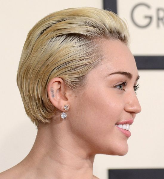 Czy Miley Cyrus zaskoczyła fanów na Grammy? (FOTO)