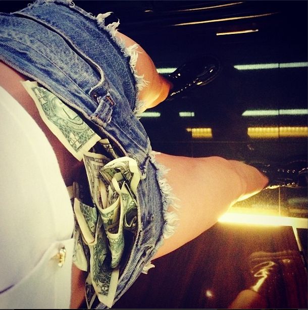 Kto pochwalił się opalenizną? (FOTO)