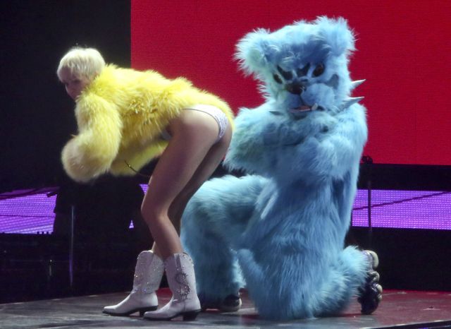 Miley Cyrus rozpoczęła trasę koncertową (FOTO)