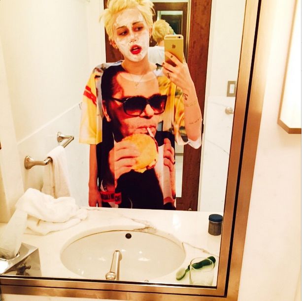 Miley Cyrus naśmiewa się z Kim Kardashian (FOTO)