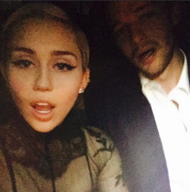 Miley Cyrus w ciąży? (FOTO) Miley Cyrus w ciąży? (FOTO)