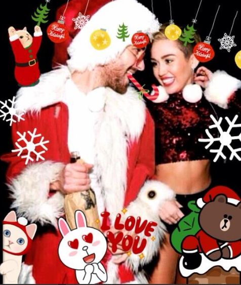 Miley Cyrus ma kilka świątecznych kartek (FOTO)