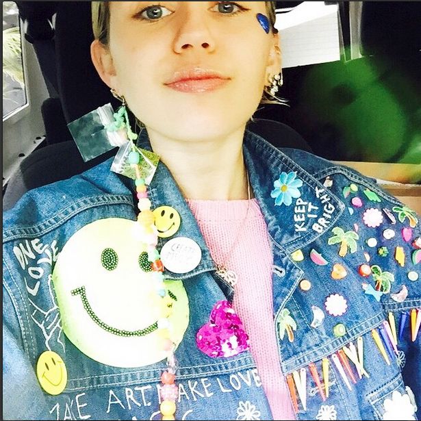 Miley Cyrus wraca do długich włosów? (Insta) Miley Cyrus wraca do długich włosów? (Insta)