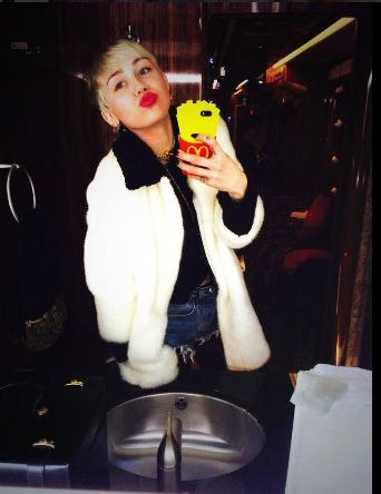 Miley Cyrus przeszła samą siebie?! (FOTO)