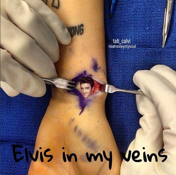 Miley Cyrus trafiła do szpitala i... (FOTO)