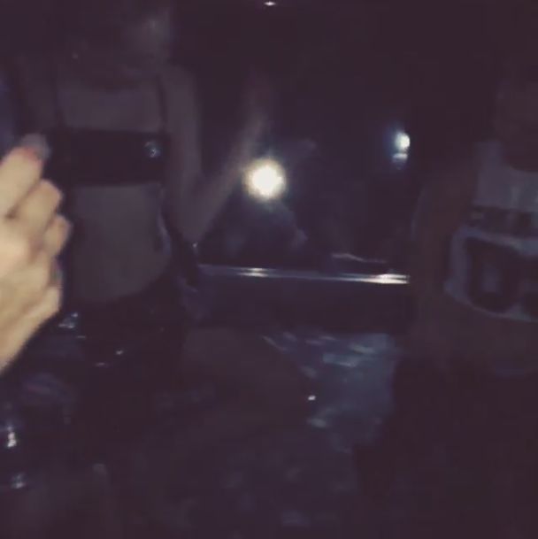 Miley Cyrus posunęła się za daleko?! (VIDEO)