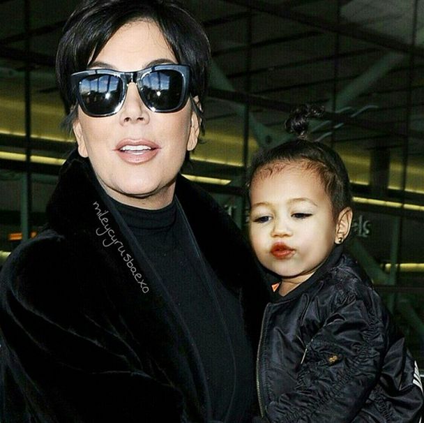 Miley Cyrus gorzko pożałuje TYCH zdjęć? (Instagram) Miley Cyrus gorzko pożałuje TYCH zdjęć? (Instagram)