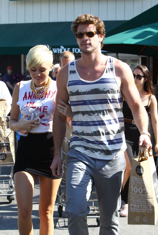 Noah Cyrus: Miley i Liam nie planują ślubu