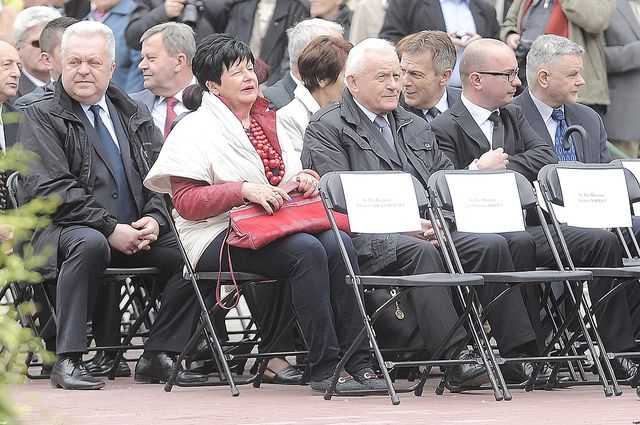 Pogrzeb Wojciecha Jaruzelskiego w atmosferze skandalu (FOTO) Pogrzeb Wojciecha Jaruzelskiego w atmosferze skandalu (FOTO)