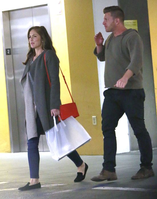 Minka Kelly z tajemniczym mężczyzną (FOTO)