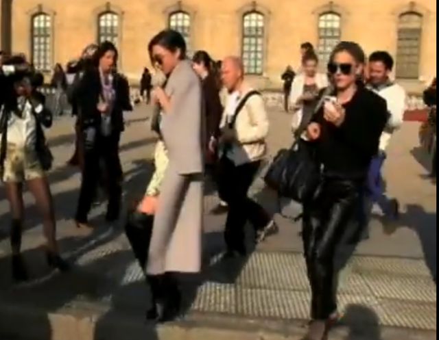 Miranda Kerr: Głupi kierowca! (VIDEO) Miranda Kerr: Głupi kierowca! (VIDEO)