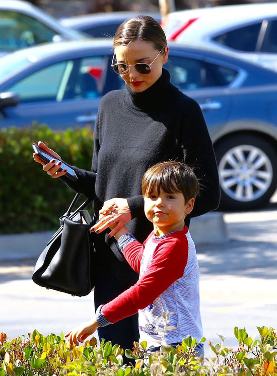 W takim towarzystwie Mirandy Kerr nie widzieliśmy od dawna