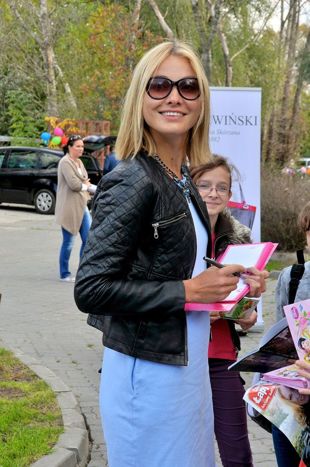 Moro zrobiła sobie fotkę na cmentarzu - fani oburzeni