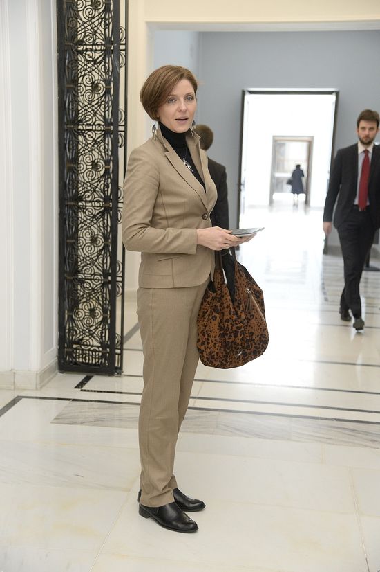 Joanna Mucha zszokowana wyglądem pociągu, internauci szydzą