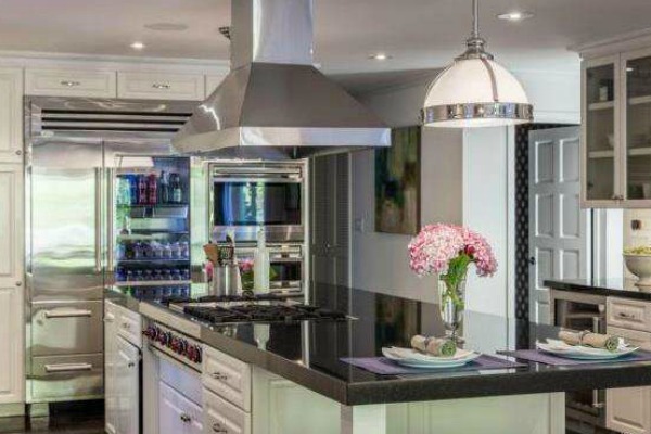 Znany aktor pokazał swój czerwony pokój bólu? (FOTO)