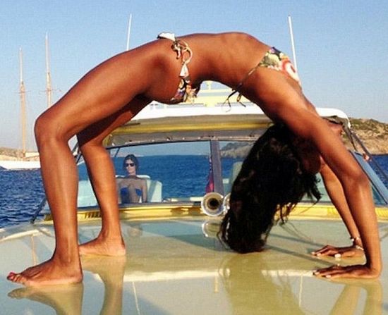 Joga na torach - przesada? (FOTO) Joga na torach - przesada? (FOTO)