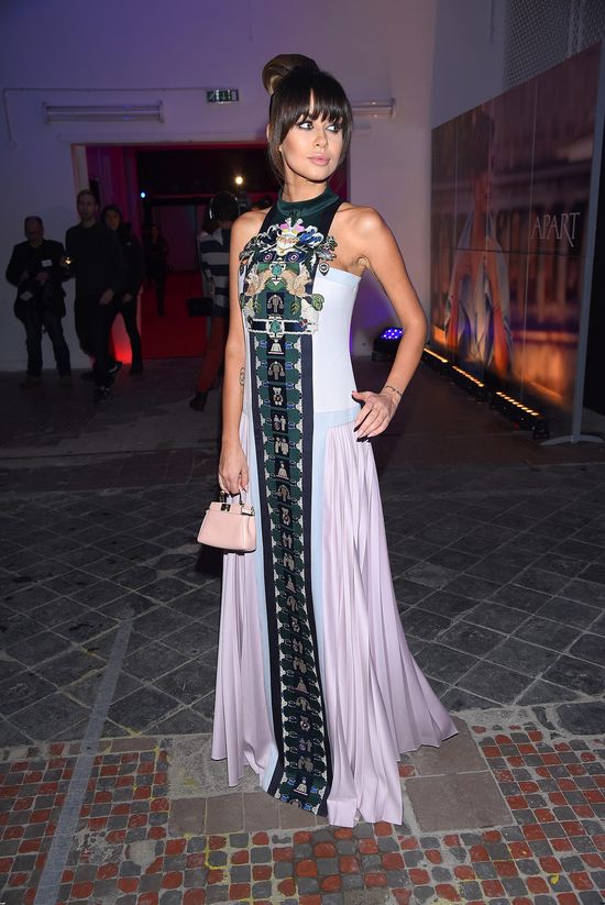 Pojedynek seksbomb: wypięta Doda czy Siwiec z grzywką SONDA Pojedynek seksbomb: wypięta Doda czy Siwiec z grzywką SONDA