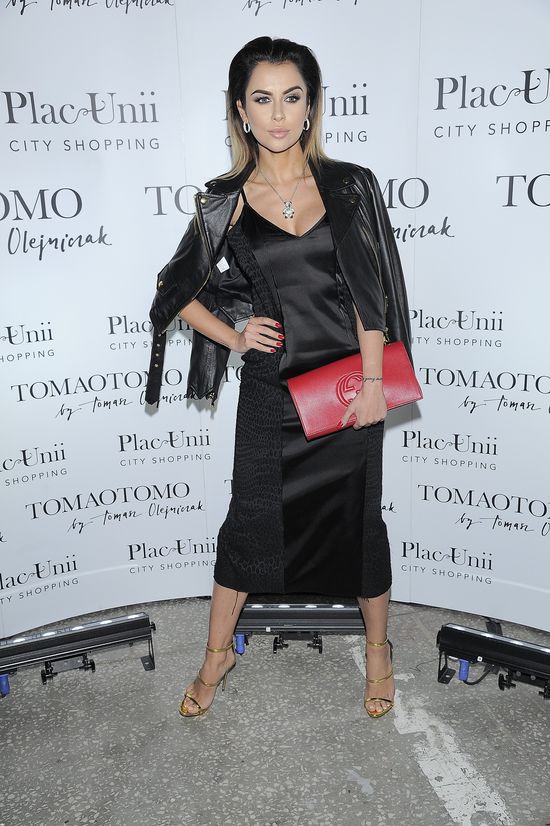 Nie takiej sukienki spodziewalibyście się po Siwiec (FOTO) Nie takiej sukienki spodziewalibyście się po Siwiec (FOTO)