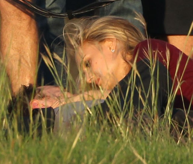 Natalie Portman wypięła biust i pokazała brzuszek (FOTO)