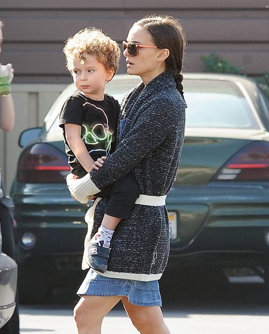 Synek Natalie Portman rośnie jak na drożdżach (FOTO)