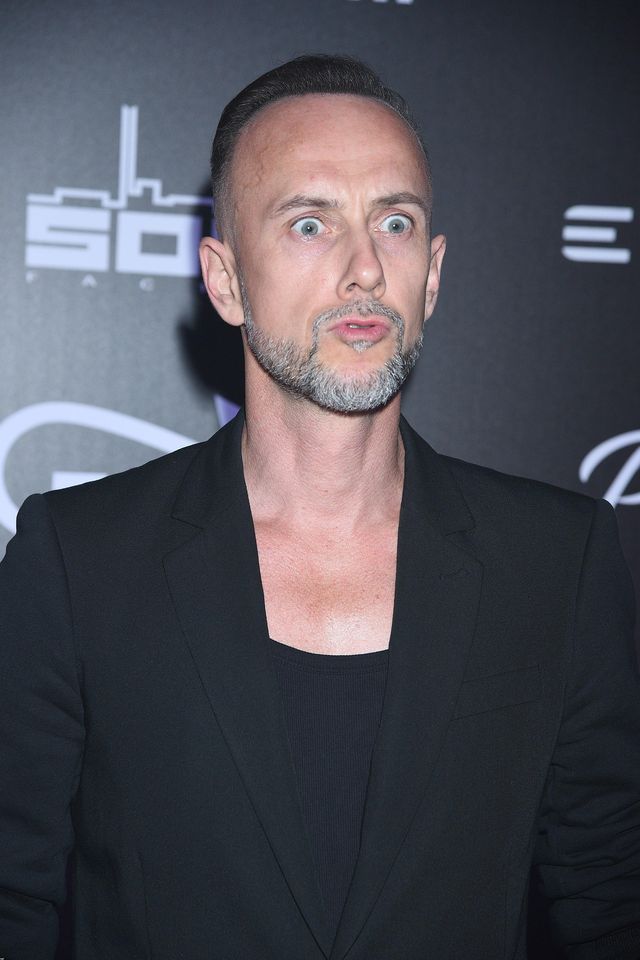 Nergal dodał zdjęcie, a w lustrze odbija się jego… PENIS? (Instagram)