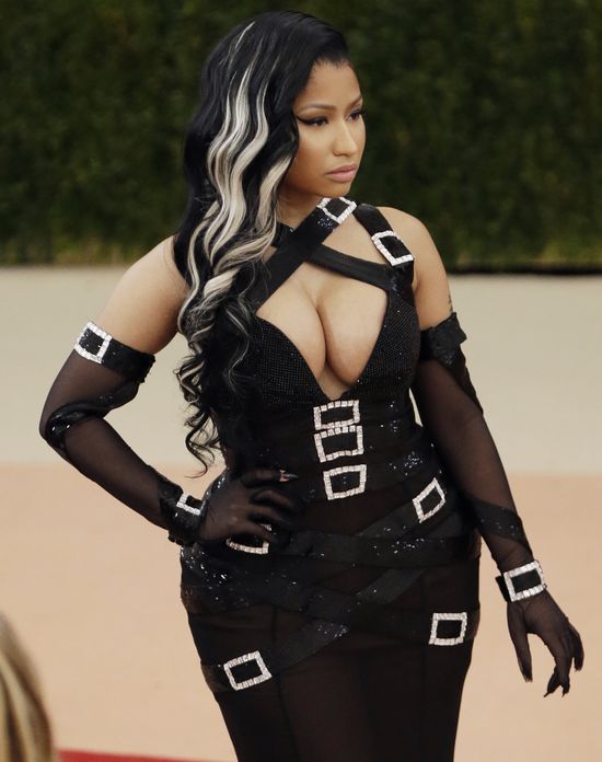 Tłum gwiazd na gali MET! (FOTO)