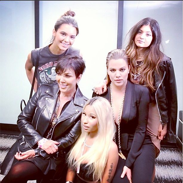 Kardashianki pozują z Nicki Minaj (FOTO)