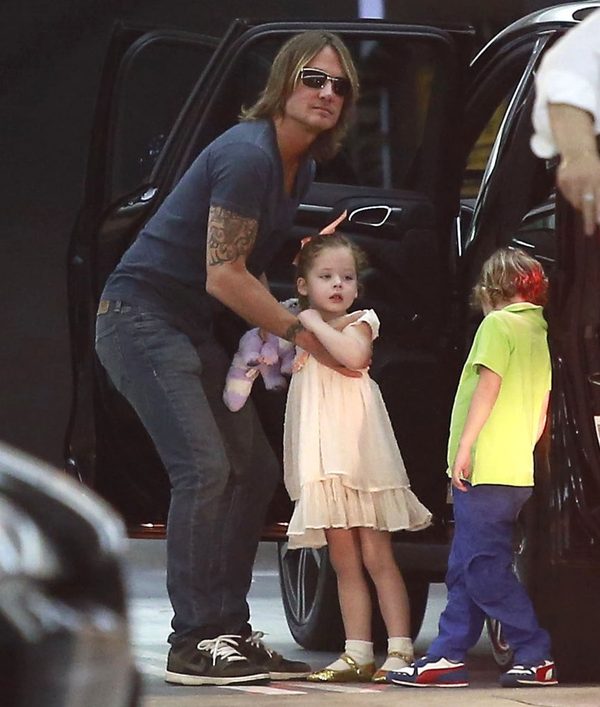 Córki Nicole Kidman rosną jak na drożdżach (FOTO) Córki Nicole Kidman rosną jak na drożdżach (FOTO)