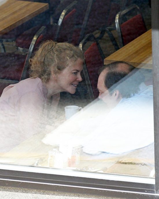 Co wyprawia ta kobieta? (FOTO)