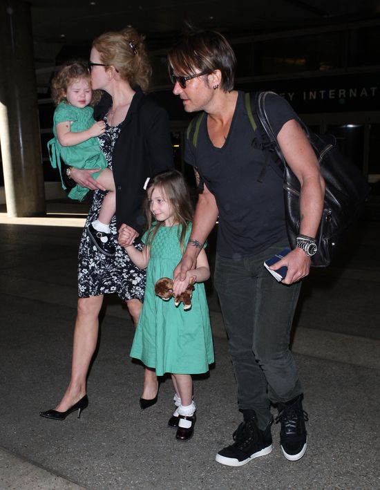 Nicole Kidman przyłapana z rodzinką (FOTO) Nicole Kidman przyłapana z rodzinką (FOTO)