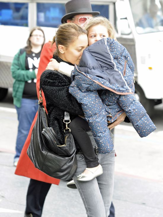 Nicole Rochie bez makijażu z córką (FOTO)