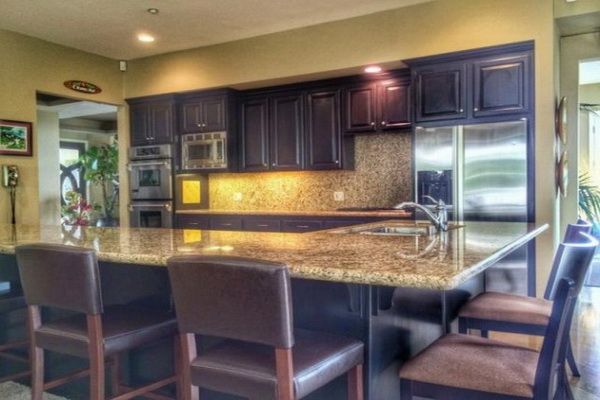 Nicole Scherzinger mieszka skromnie jak na gwiazdę (FOTO)