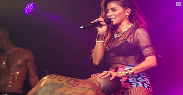 Nicole Scherzinger to niezłe ziółko (VIDEO)