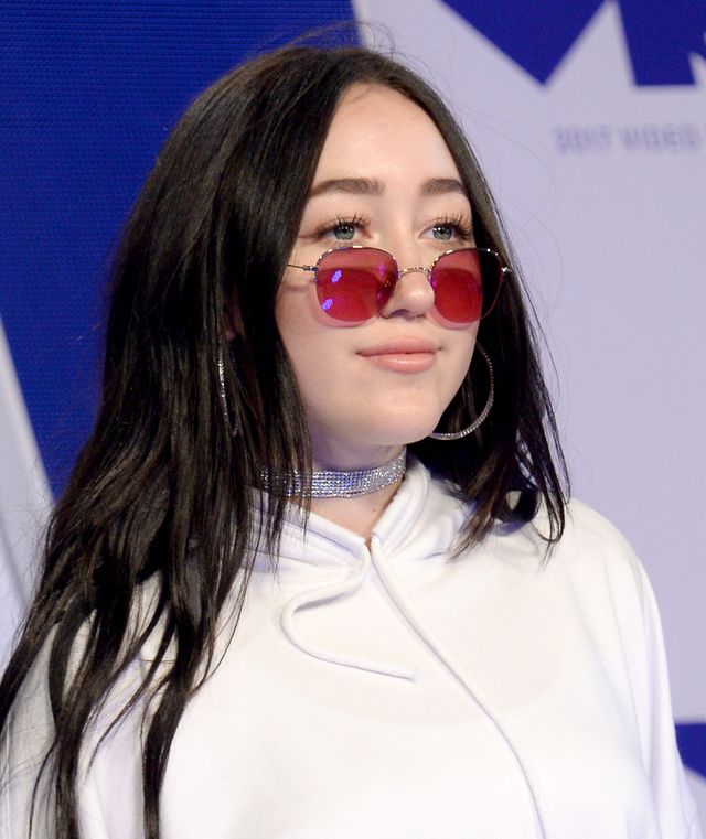 To tylko dół stylizacji Noah Cyrus To tylko dół stylizacji Noah Cyrus