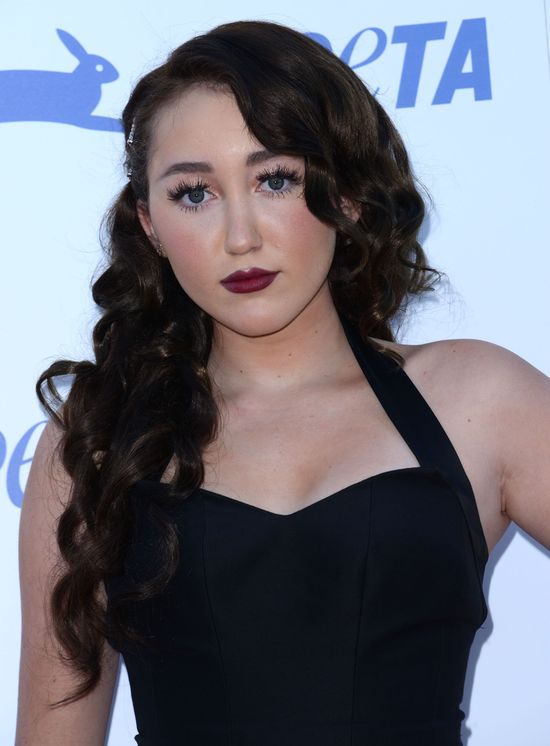 Zgroza! Co siostra Miley Cyrus ze sobą zrobiła?! (FOTO)