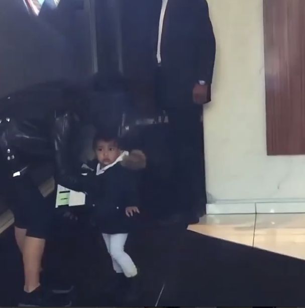 Ups! Kim Kardashian zapomniała o córce (VIDEO)