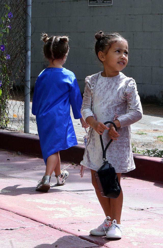 Kim Kardashian pokłóciła się ze swoją mamą. Poszło o...