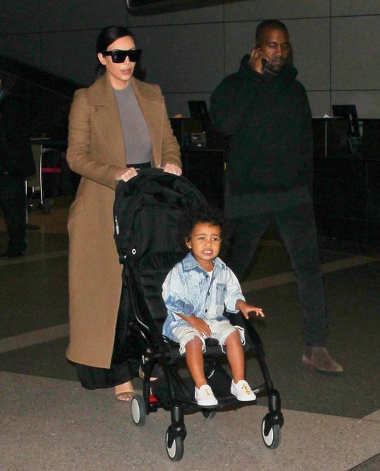 North West z afro na głowie (FOTO)