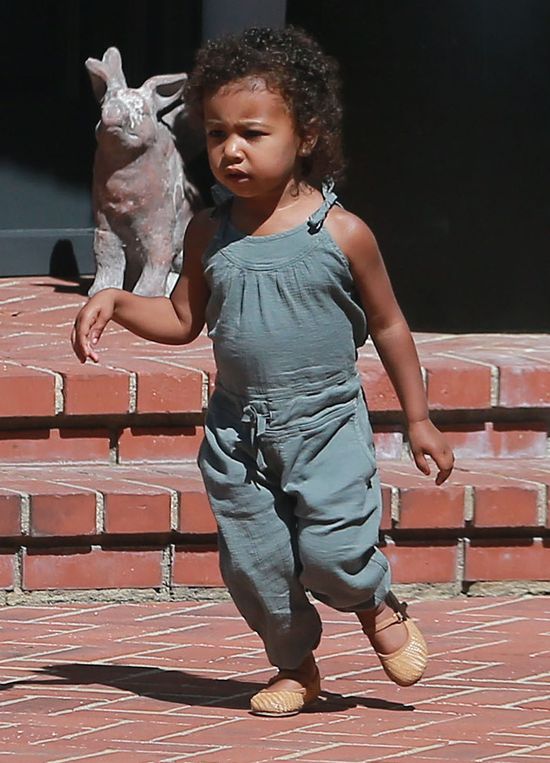 North West ma ruchy jak jej tatuś (FOTO)